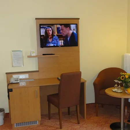 מלון Vitalhotel Am Stadtpark Superior 3*